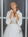 Wedding fur coat with a stand "Nona"