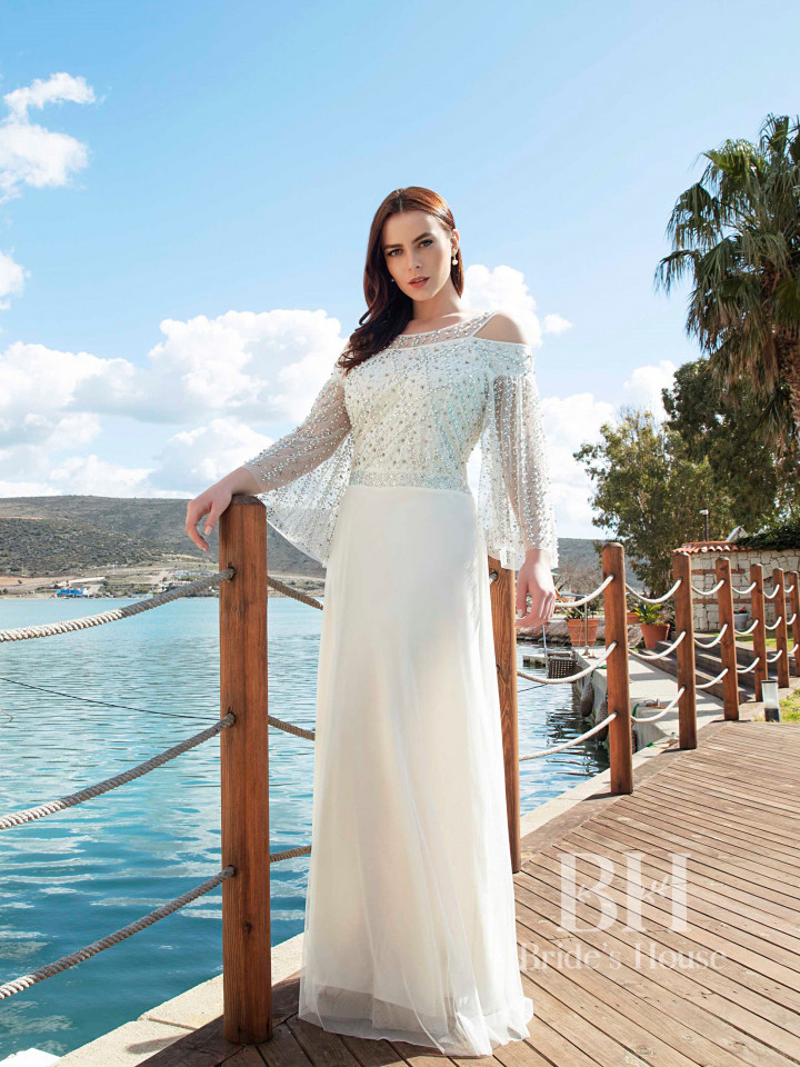 Evening dress with open shoulders «Mia»
