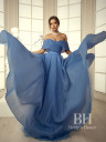 Stylish evening dress "Vosk"