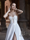 Wedding dress with a bow and train "Dominika"
