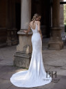 Wedding dress with exquisite embroidery "Essen"