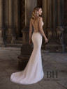 Wedding dress with a gorgeous cape "Tilbery"