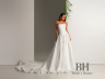 Wedding dress with train "DIVINA"