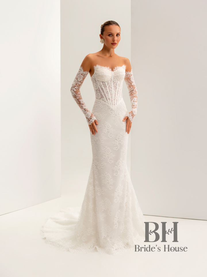 Elegant wedding dress in the shape of "DJANNA"