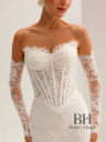 Elegant wedding dress in the shape of "DJANNA"