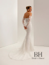 Elegant wedding dress in the shape of "DJANNA"