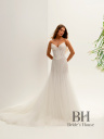 Delicate wedding dress with a light bolero "MARYGOLD"