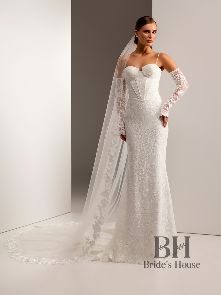 Luxurious wedding dress "SERENA"