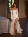 Wedding dress with open shoulders "Ariel"