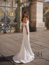Wedding dress with shimmering decor "Bonnie"