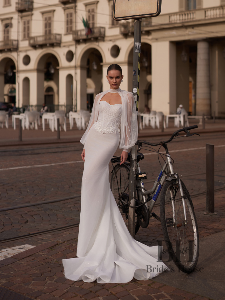 Elegant wedding dress with bolero "Eyris"
