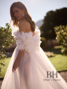 Wedding dress with voluminous sleeves "Floria"