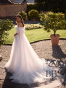 Wedding dress with voluminous sleeves "Floria"