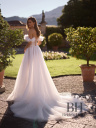Wedding dress with voluminous sleeves "Floria"