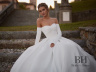 Laconic wedding dress with sleeves "Ivora"