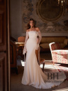 Elegant wedding dress with sleeves "Monnet"