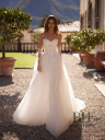 Lightweight wedding dress with straps "Piana"