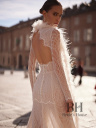 Striking wedding dress made of chantilly lace "Sharon"