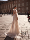 Striking wedding dress made of chantilly lace "Sharon"