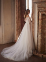 Delicate wedding dress "Thalia"