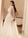 Elegant wedding dress with sleeves "Azalia"