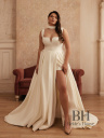 Classic wedding dress with open back "Doris"