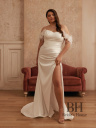 Exquisite wedding dress with train "Viena"