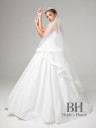 Long veil "Jakard" with lace edging