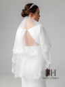 Short veil with lace embroidery on the edge