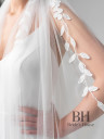 Long veil "Savana" with lace applications
