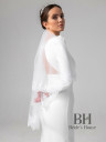 Short veil with lace edge