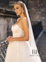 Wedding dress with an open top "Afina"