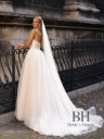 Wedding dress with an open top "Afina"