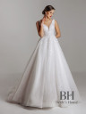 Wedding dress with train "Aurora"