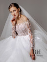 Puffed wedding dress without a train "Crystal"