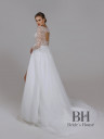 Wedding dress with a slit "Diva"
