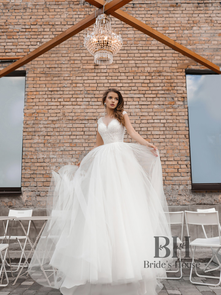 Lush wedding dress "Erika"
