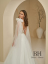 Wedding dress with winged sleeves "Linda"