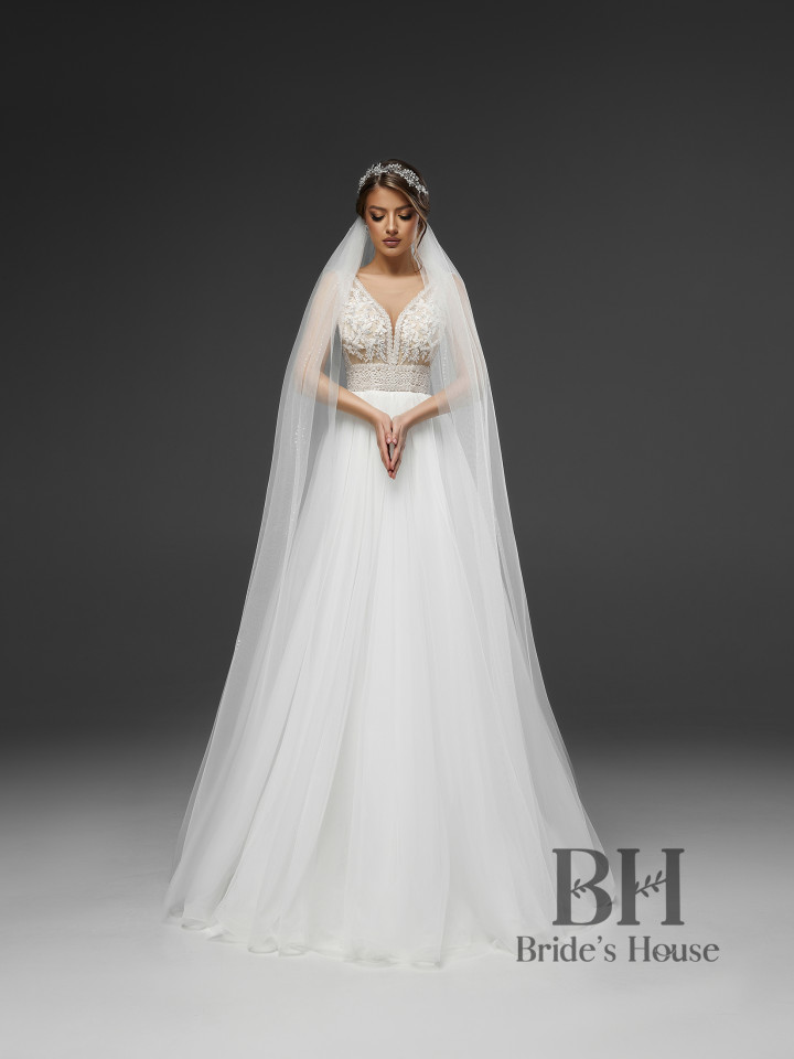 Delicate wedding dress "Milana"