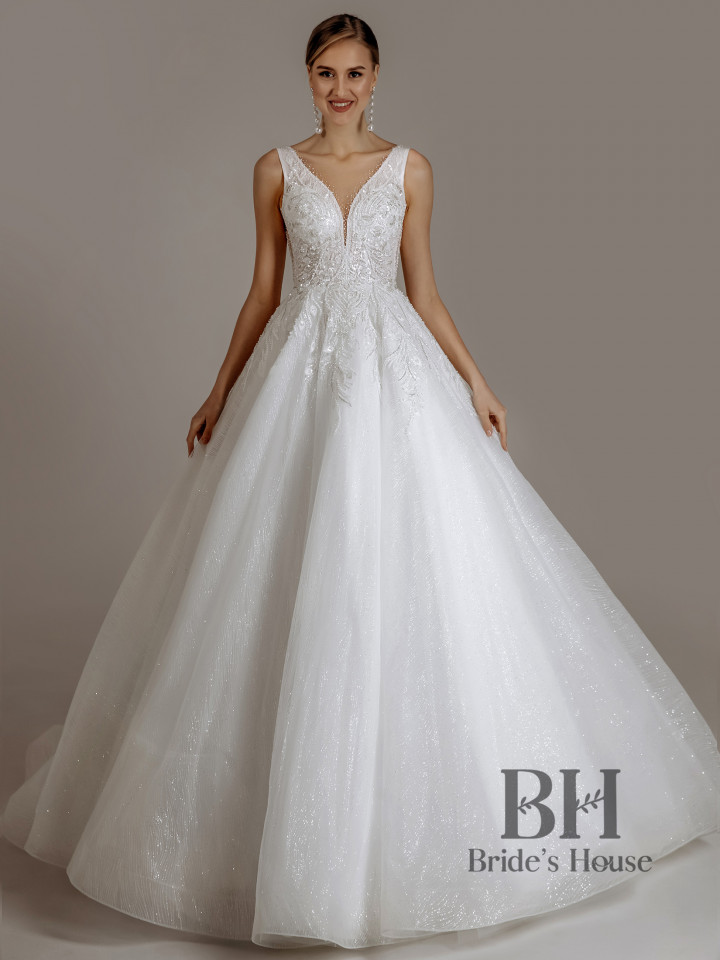 Wedding dress with a plunging neckline "Mishel"