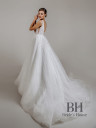 Wedding dress with a plunging neckline "Mishel"