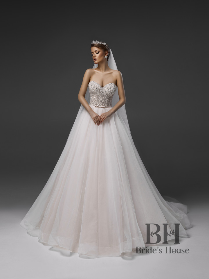 Wedding dress with pearls "Monika"