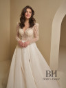 Wedding dress with corset and slit "Pamela"