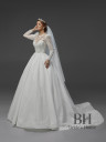 Wedding dress with a closed top "Freya"