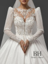 Wedding dress with a closed top "Freya"