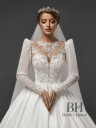 Wedding dress with a closed top "Freya"