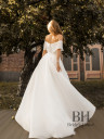 Stylish wedding dress "Vosk"
