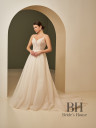 Wedding dress with floral appliqués "Nova"