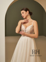 Wedding dress with floral appliqués "Nova"