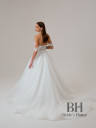 Off the shoulder wedding dress "Bogeniya"